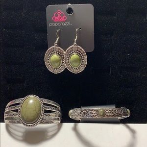 3 pc green crackle stone set